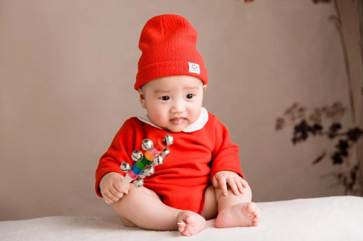 常州宝宝几个月戴银手镯好 常州宝宝几个月戴银手镯好