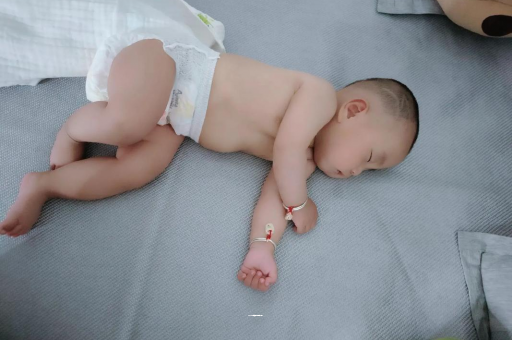 常州3个月宝宝怎么抱